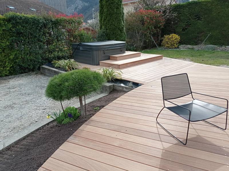 Installation d’un spa O578C 78 jets situé proche de Sassenage (5)